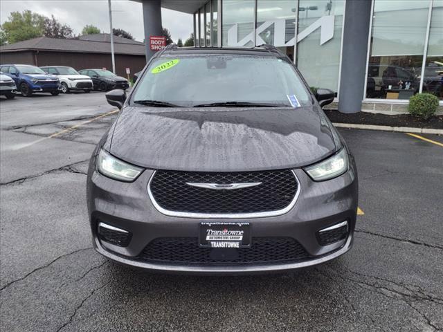 2022 chrysler pacifica touring-l