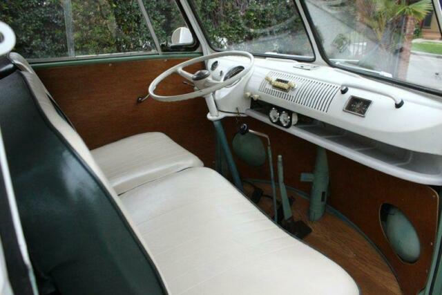 1965 volkswagen bus vanagon dluxe bus /36k miles clean title 36303 miles green b