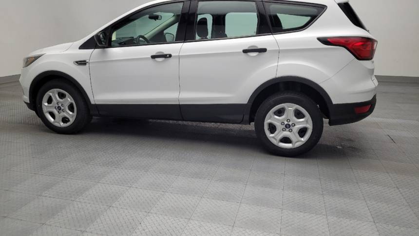 2019 ford escape s