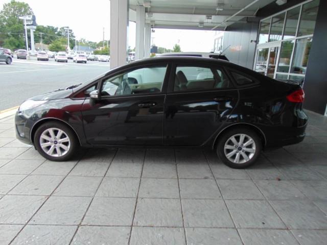 2013 ford fiesta se se 4dr sedan for sale in dover, delaware