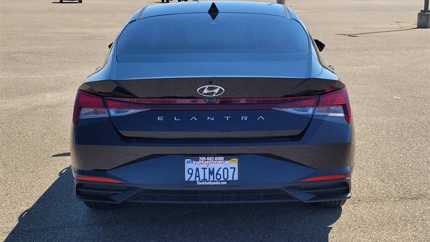 2022 hyundai elantra sel