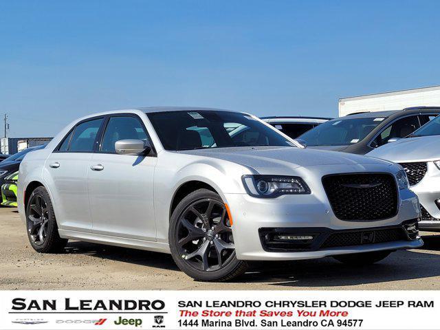 2023 chrysler 300 s