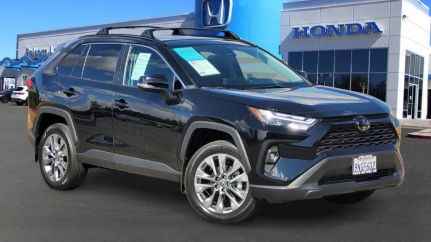 2024 toyota rav4 xle premium