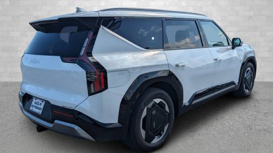 2024 Kia EV9 land