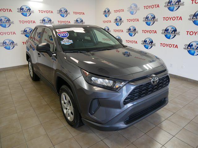 2022 toyota rav4 le