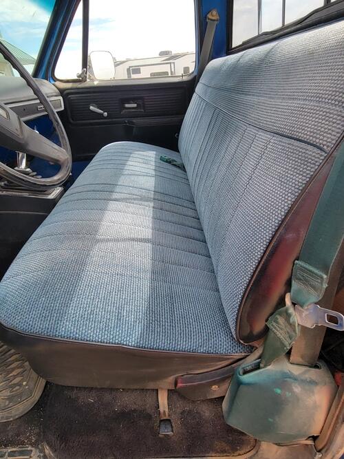 1979 chevy c20 3/4 ton 4x4. 350 motor. new transmission. excellent tires. sharp