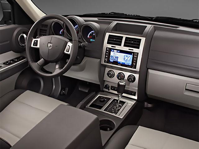 2009 dodge nitro se