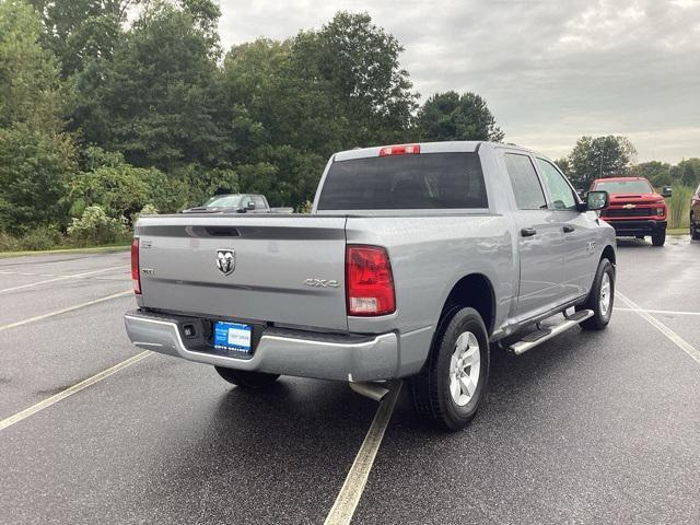 2022 ram 1500 classic slt