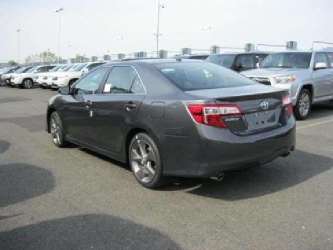 2014 toyota camry se sport in alexandria, va