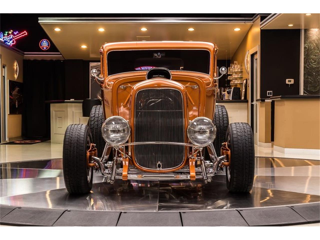 1932 ford 5-window coupe