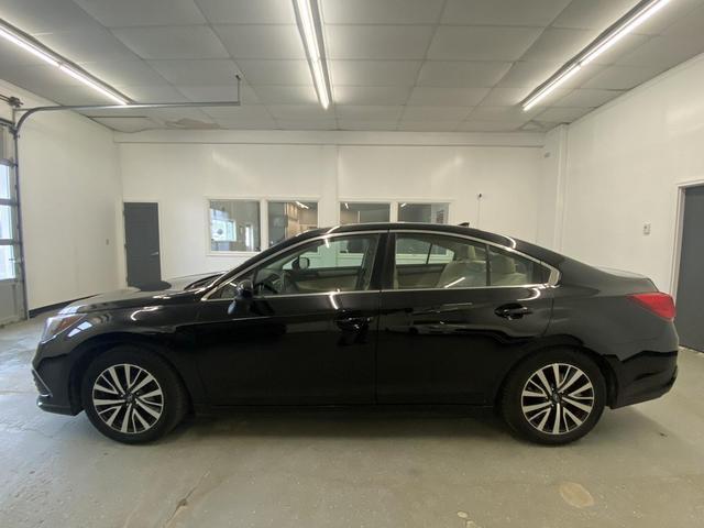 2019 subaru legacy premium