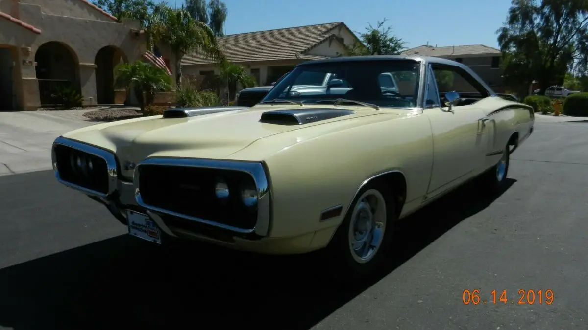 1970 dodge super bee coronet 440 6 pack fuel injection fitech 4-speed plymouth