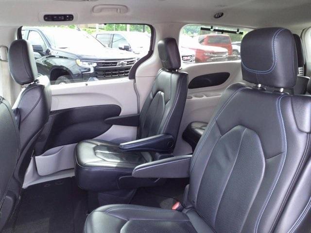 2021 chrysler pacifica touring-l