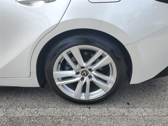 2023 lexus is 300 base