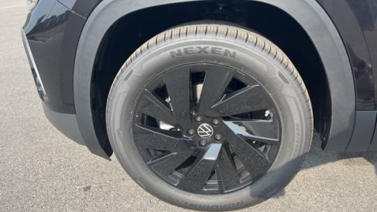 2024 Volkswagen Atlas se w/ technology