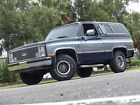 low actual miles! super clean inside and out! classic 4x4 suv! clean carfax!