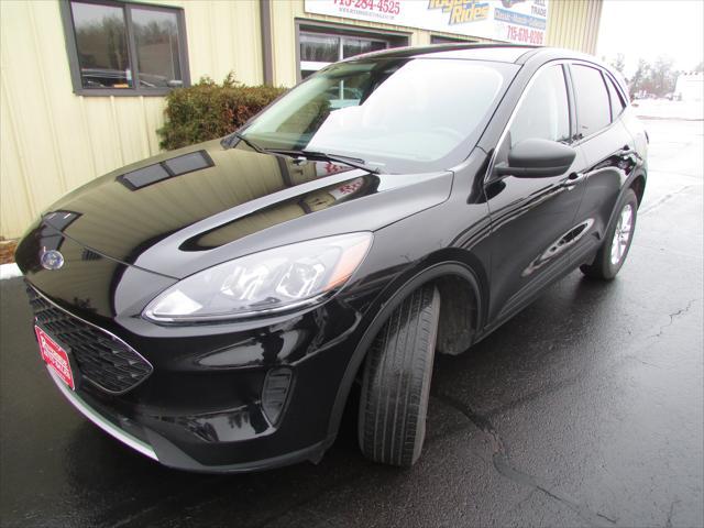 2022 ford escape se