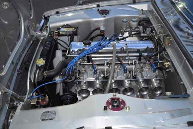 nissan skyline 2000gt