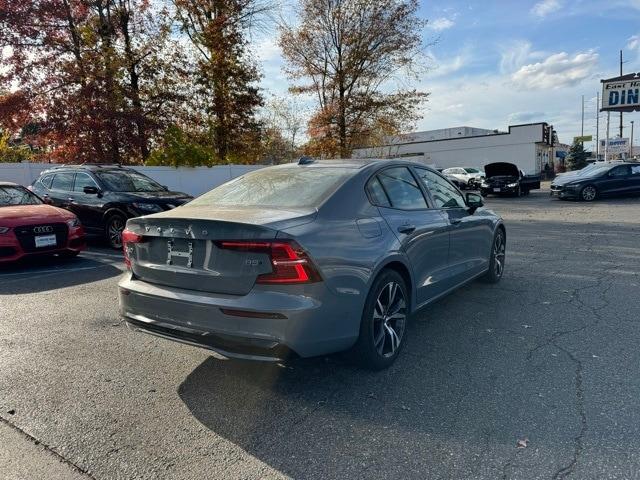 2024 volvo s60 b5 plus dark