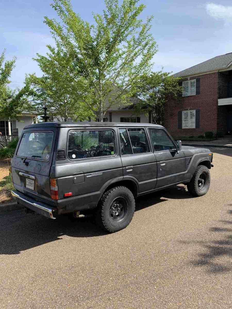 1989 toyota land cruiser suv green 4wd automatic fj62 gx. nr auction. rare