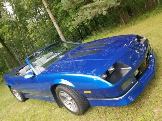 1989 chevrolet camaro iroc-z convertible.....original low mileage