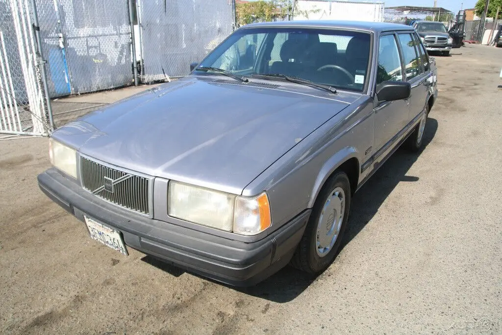 1994 volvo 940 2.3 l 4 cylinder turbo no reserve