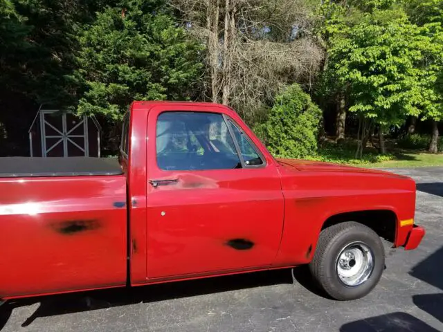 1986 chevrolet c10 with low milage and a custom patina paint job