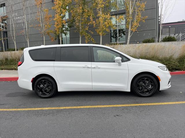 2022 chrysler pacifica hybrid limited