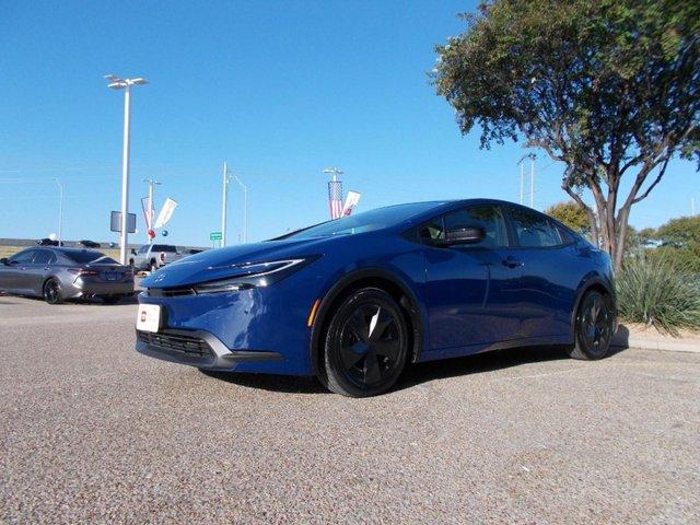 2023 toyota prius le