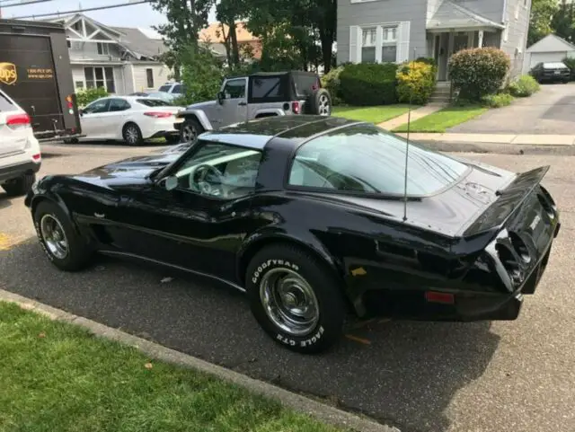 chevrolet corvette l82 t tops black on white nice car