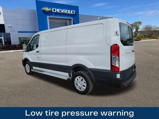 2021 ford transit-250 base