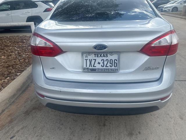 2017 ford fiesta se