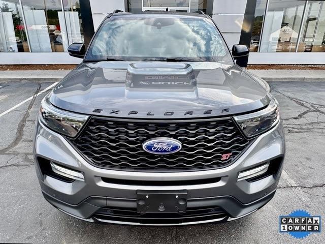 2023 ford explorer st