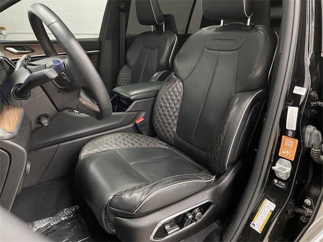 2023 jeep grand cherokee l summit