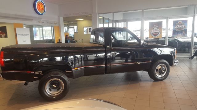 454 big block chevy, c/k 3500 silverado dulley, 2d standard cab