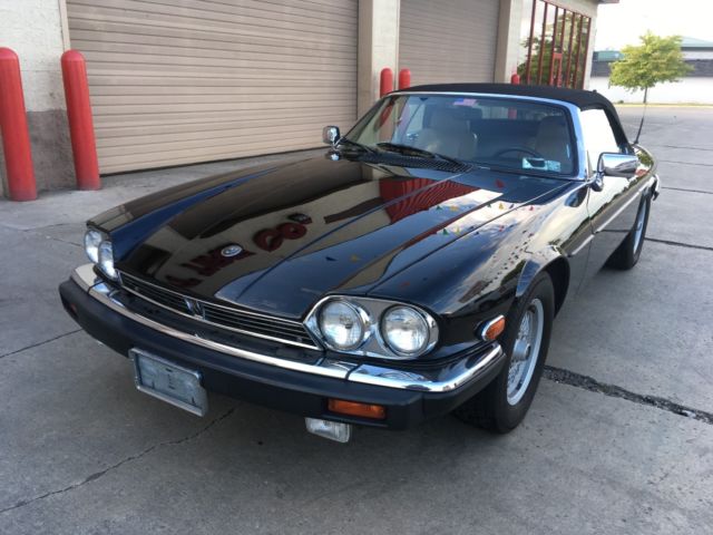 1990 jaguar xjs convertible v-12 only 60,000 miles black on tan with black roof