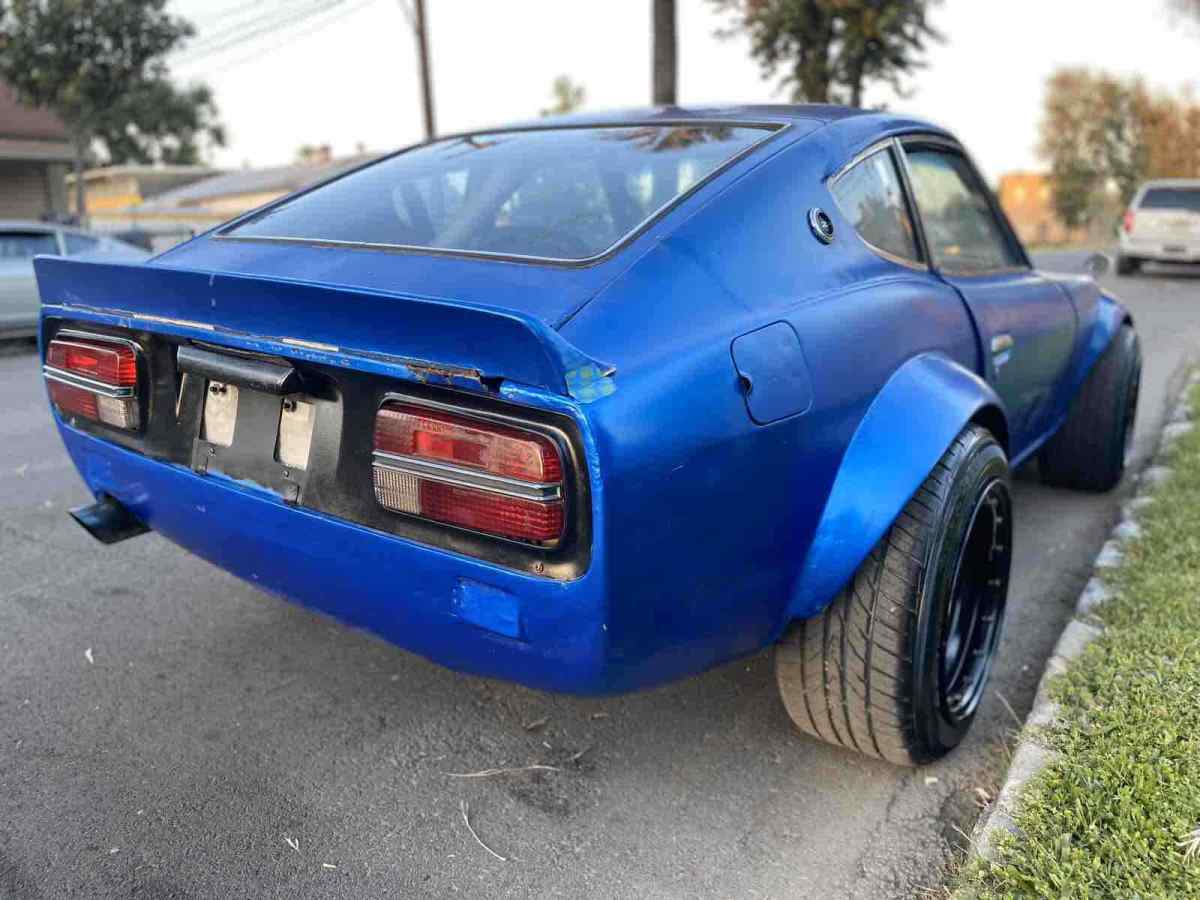 1971 datsun 240z blue rwd manual