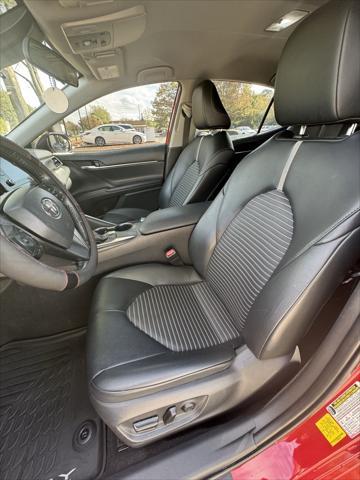 2021 toyota camry se