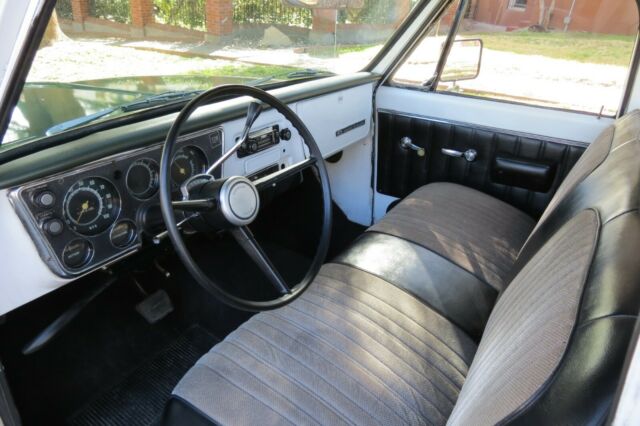 1968 chevrolet c10 beautiful lwb great solid truck !! very nice unmolested truck