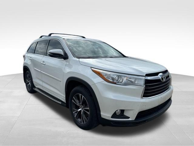 2016 toyota highlander xle