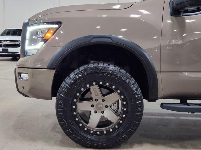 2021 nissan titan pro-4x