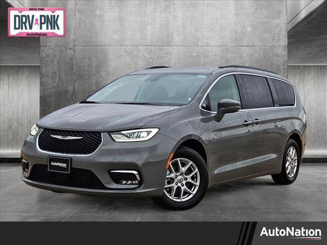2022 chrysler pacifica touring l