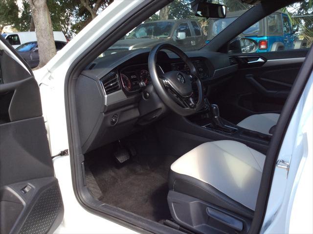 2019 volkswagen jetta 1.4t r-line