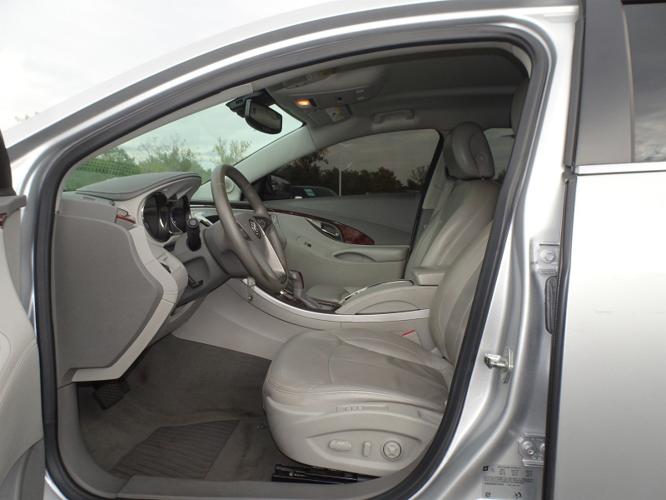 used 2010 buick lacrosse cxl cincinnati, oh 45246 for sale in cincinnati, ohio