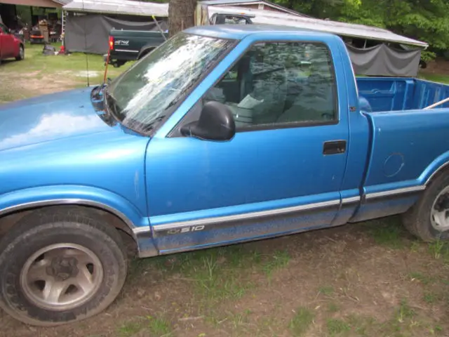 1994 chevy s-10 pick-up truck, 6 cylinder 4.3 automatic