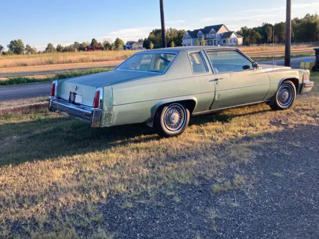 1977 cadillac deville factory “ slick top “coupe 2-door 7.0l