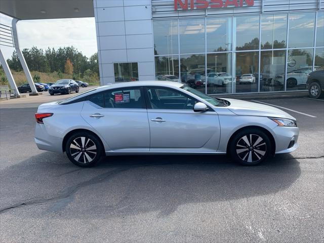 2022 nissan altima 2.5 sv
