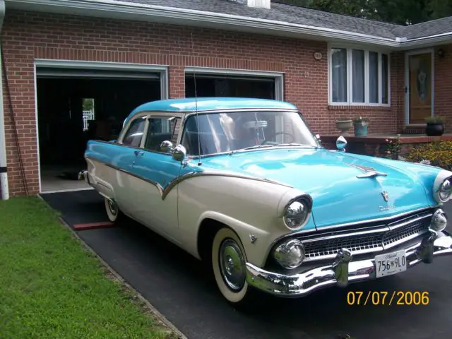 1955 ford fairland club sed