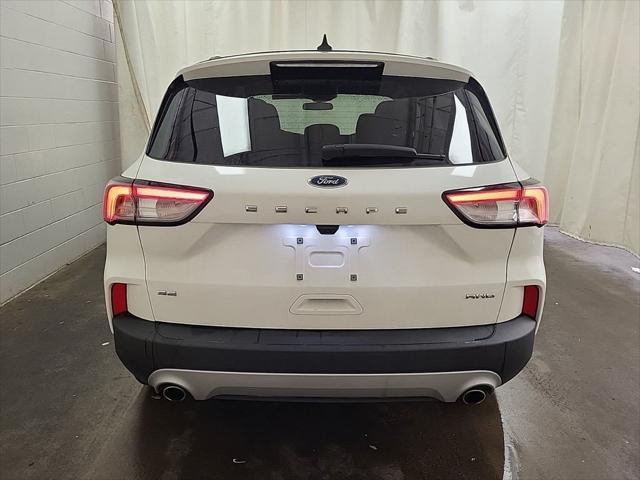 2021 ford escape se