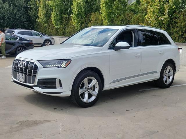 2024 audi q7 45 premium plus